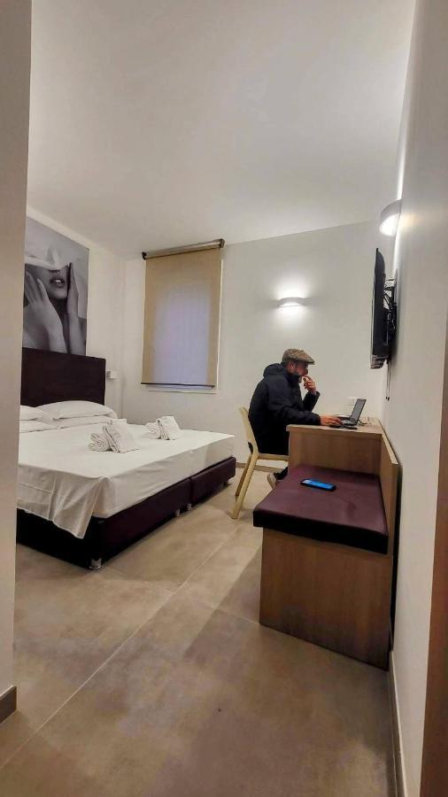 Bertiera Rooms Bologna Buitenkant foto