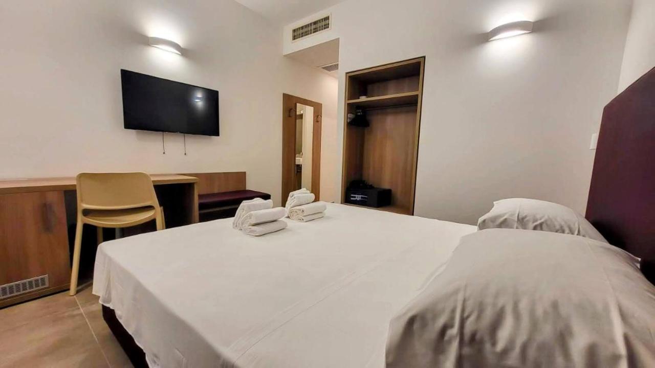 Bertiera Rooms Bologna Buitenkant foto